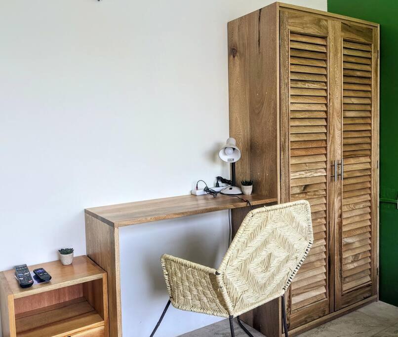 Studio -Trees At Mikasa- Near Beach, Pool, Fast Wifi, Ac & King Bed Puerto Escondido  Extérieur photo